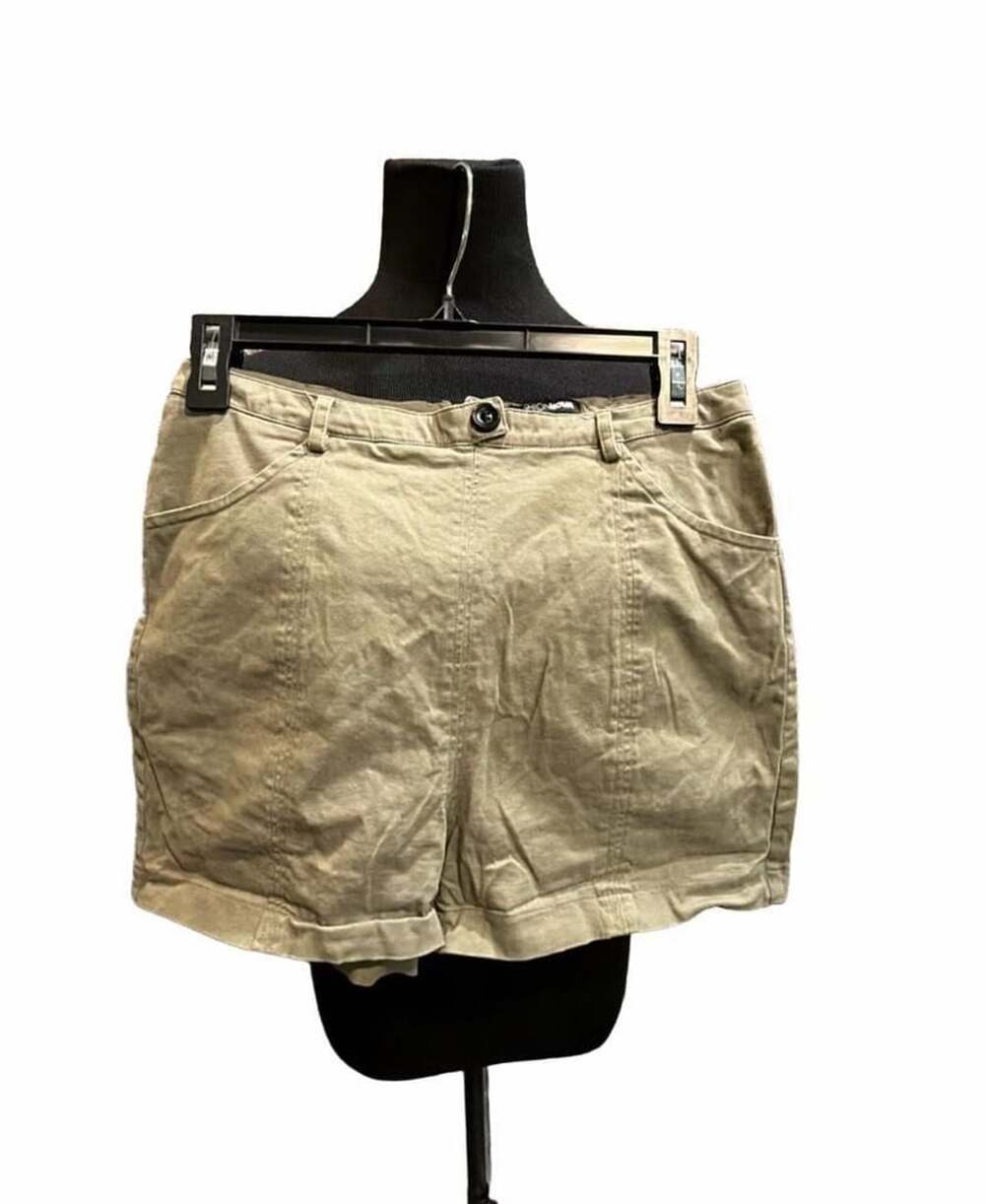 832 Fashion Nova Shorts Size M Olive Green Roll Cuff